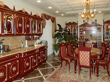 Загородный дом «Интерьер загородного дома с антиквариатом», кухня . Фото № 25869, автор Старых Станислав