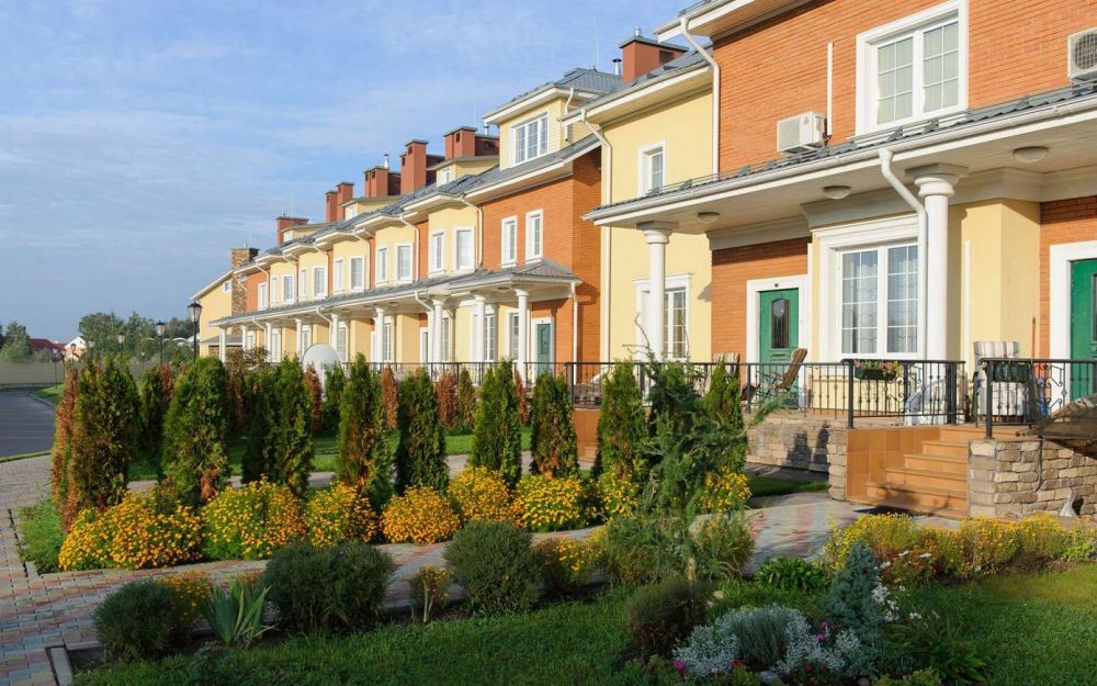 Загородный дом «Таунхаус ANGELOVO RESIDENCE», фасад, фото из проекта 