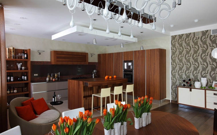 <p>Автор проекта:   Xenia Design Studio<br />
Фотограф: Зинон Разутдинов</p>
<p>Кстати, в случае проекта дизайна гостиной и кухни, их совместного пространства, немаловажным будет световой сценарий.</p>