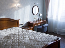 Квартира &laquo;&raquo;, спальня . Фото № 16795, автор CARMINE HOME 