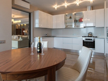 Квартира «», кухня . Фото № 18198, автор Архитектурное бюро Полозовой Марии и Пискуновой Любови  