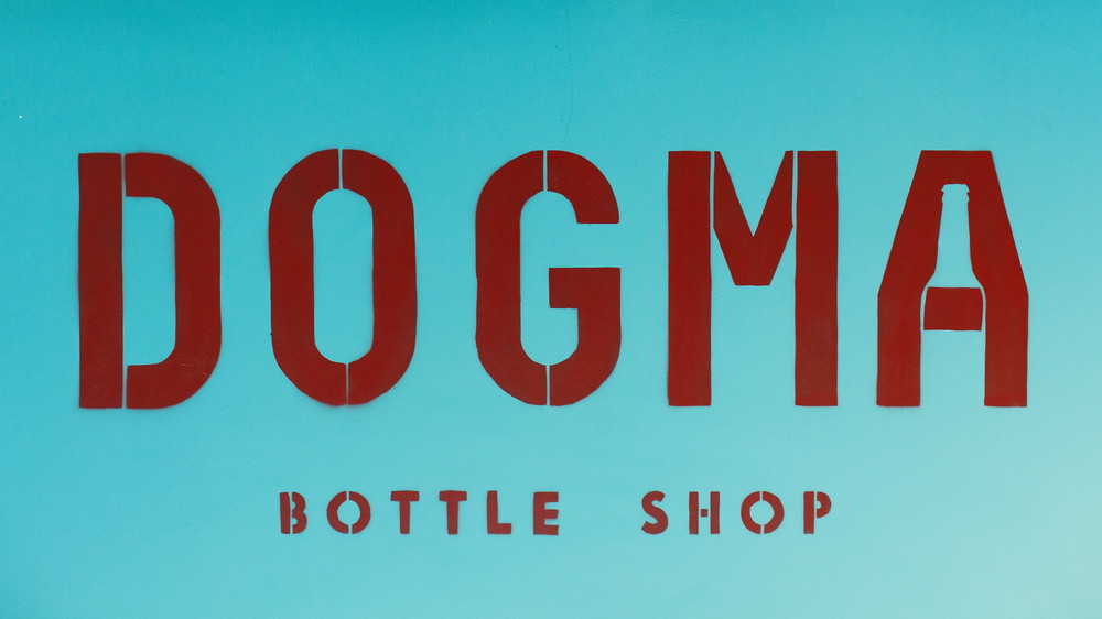 Торговая зона «DOGMA bottle shop», торговые зоны , фото из проекта 